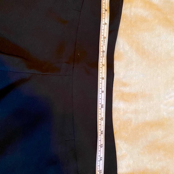 Lily Morgan Black High-Waisted Shorts β Size Medium π₯ - Picture 6 of 7